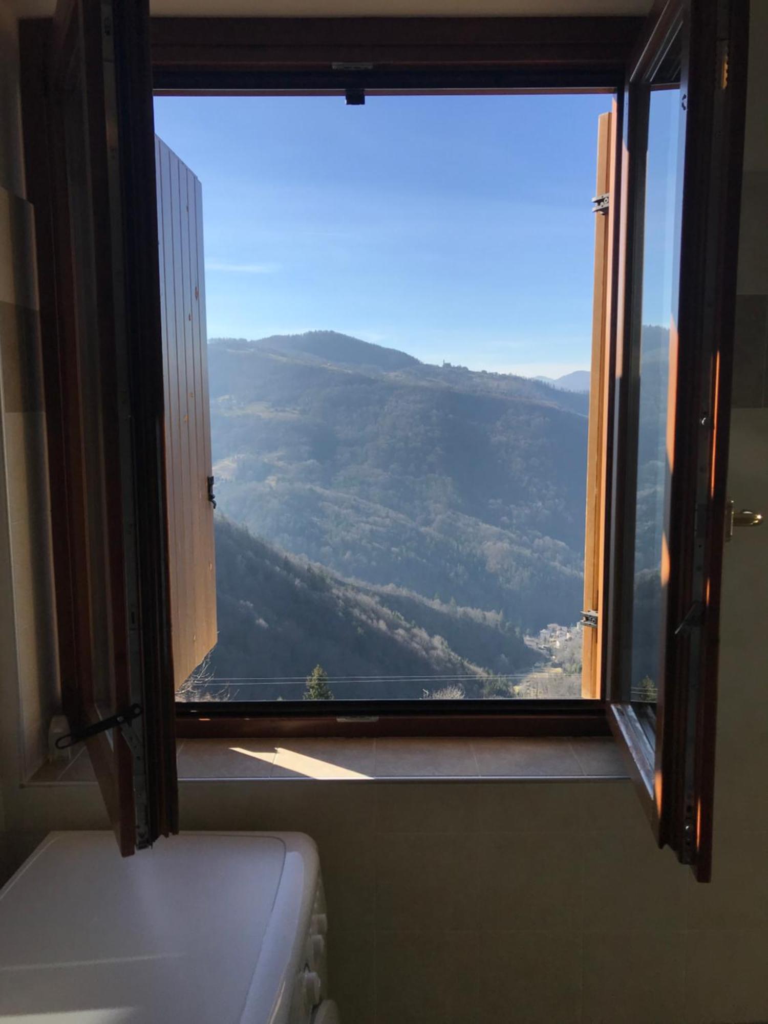 Casa Con Vista Leilighet Costa di Serina Eksteriør bilde